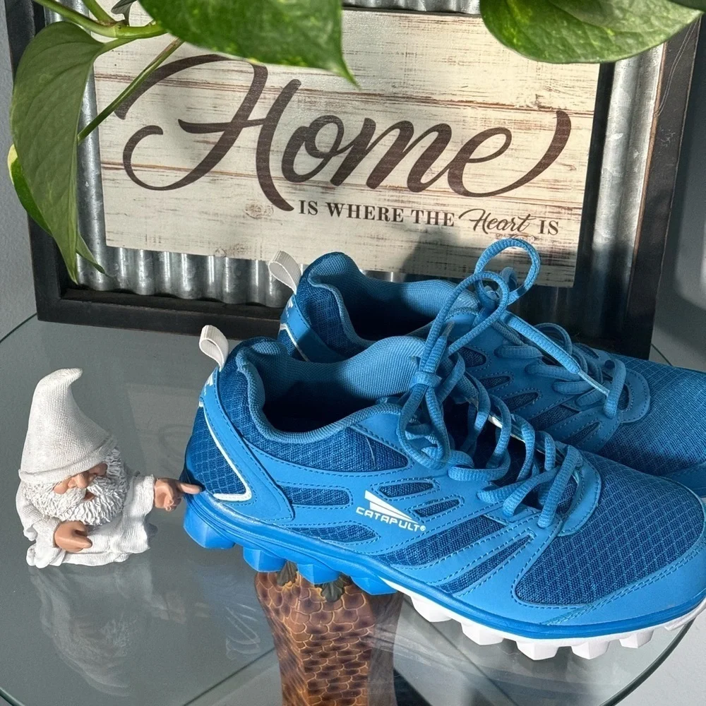 🍍CATAPULT SNEAKERS🍍SIZE 7.5🍍